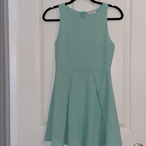mint green dress